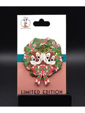 Disney DEC Employee Chip and Dale Holiday Wreath LE 400 Pin (C3)